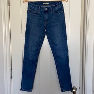 Levi’s 711 Skinny Jeans